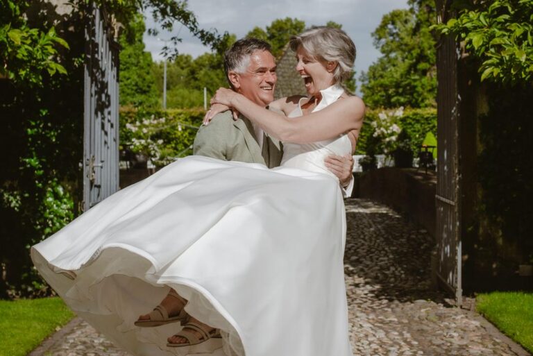 wanneer beginnen zoeken trouwjurk