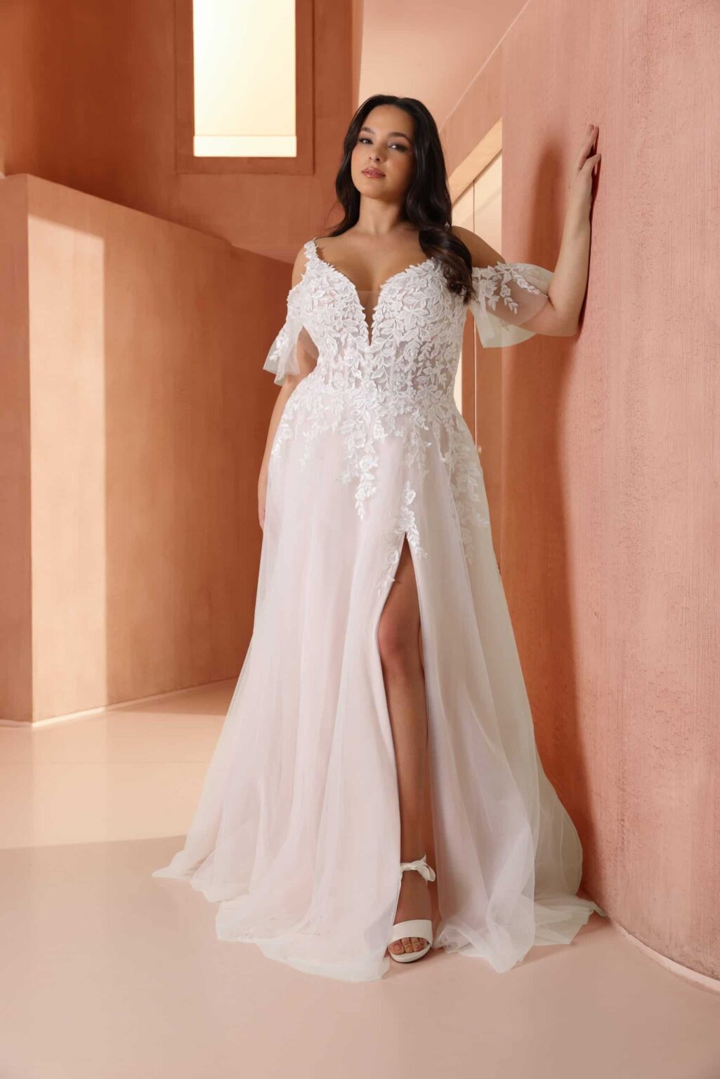 imgi_16_Amber-front-AzureeBridal-LS-0848-scaled